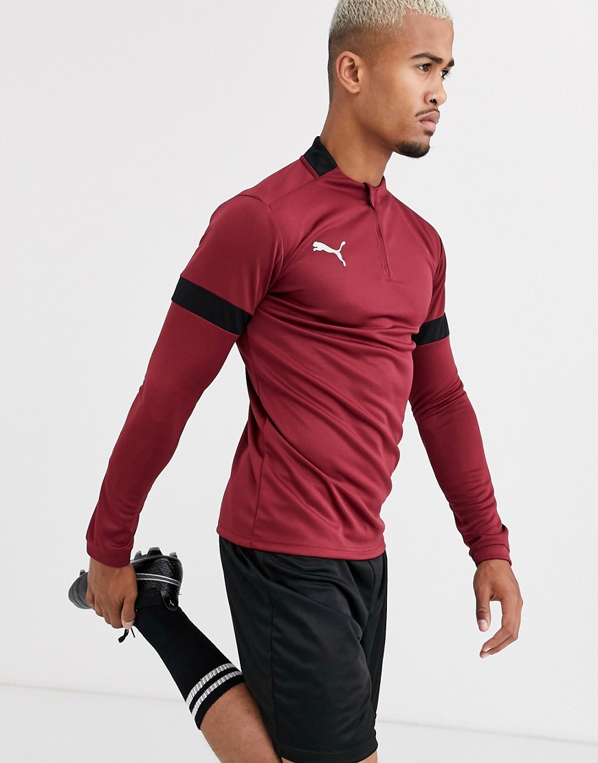 Puma Football – Vinröd sweatshirt med 1/4 dragkedja och svarta paneler Endast hos ASOS