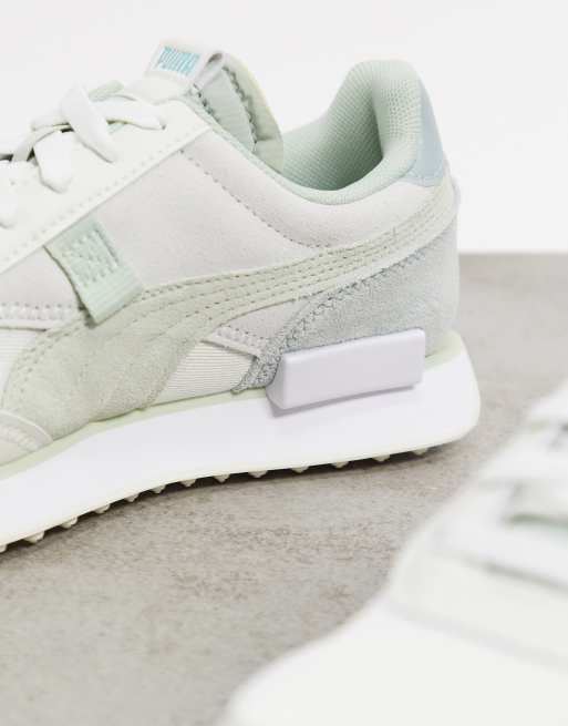 Light deals green pumas