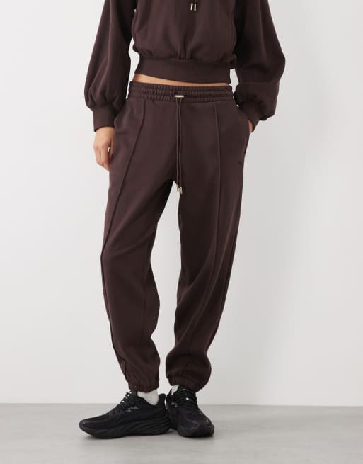Puma Her fleece pants in brown, 2 of 5