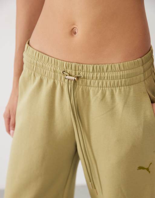Puma Her relaxed barrel leg pants in khaki green, 3 of 5