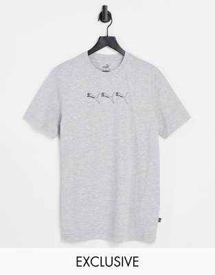 PUMA in esclusiva per ASOS - T-Shirt con logo con puma ripetuto, colore grigio