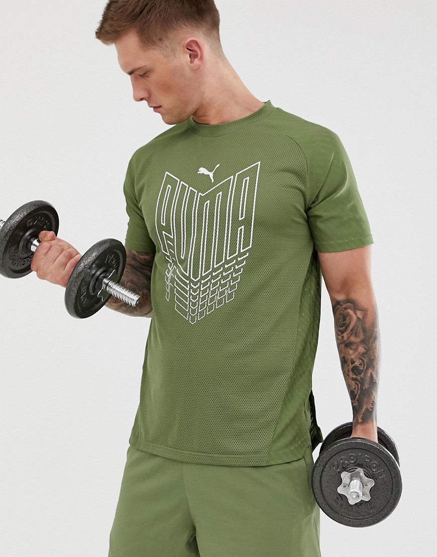 Puma – Khakifärgad tränings-t-shirt i ventilerande material med grafiskt tryck-Grön
