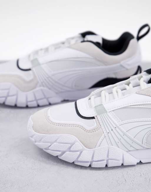 PUMA – Kyron Core – Sneaker in Weiß und Grau, 3 von 4