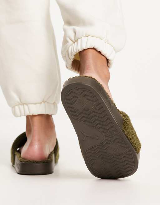 Puma Leadcat sherpa sliders in khaki and oatmeal , 2 of 4
