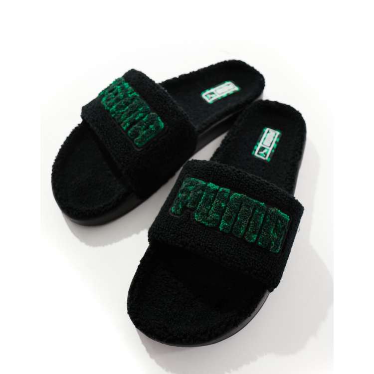 Puma Leadcat sliders in sherpa