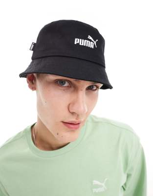 Puma logo bucket hat in black