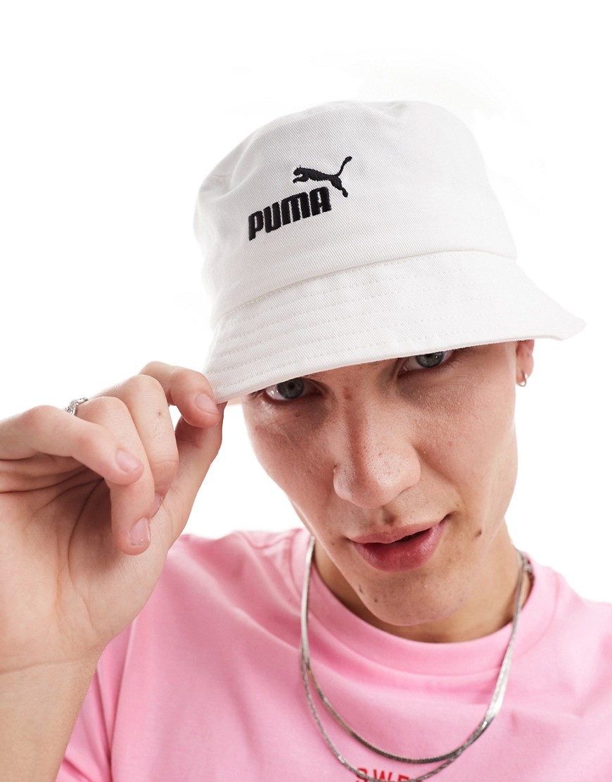 Puma logo bucket hat in white