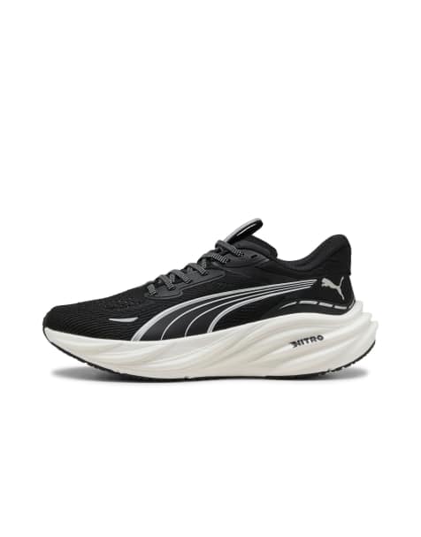 Puma Magnify nitro 3 running shoes women in puma black-puma white - view 1