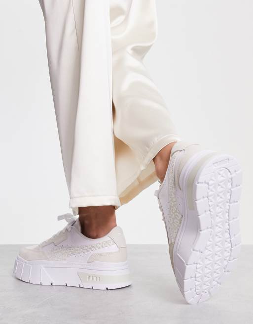 Puma Mayze Stack Sneakers in wit met luipaardprint exclusief bij ASOS
