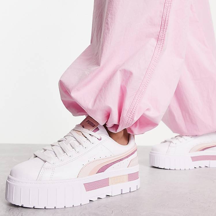 uitgehongerd Onbepaald Voortdurende PUMA Mayze triple stripe sneakers in white with pink detail | ASOS