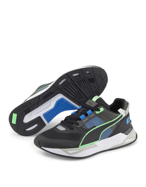 Black and neon green best sale puma shoes