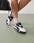 [Puma] PUMA Mostro sneakers in white 39 WHITE