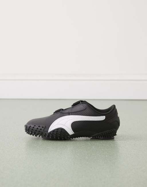 Puma Mostro trainers in black, 2 of 5