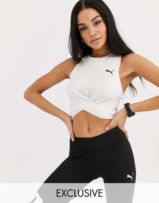 Puma – Nudefärgad crop top med snurrad detalj – Endast hos ASOS