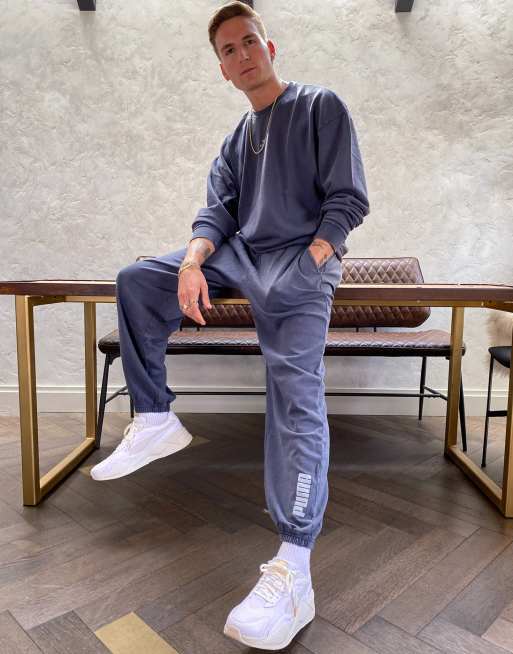 Puma Oversize Jogginghose in verwaschenem Ebenholz exklusiv bei ASOS ASOS