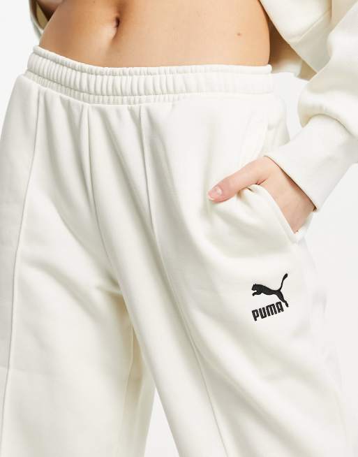 White puma sales sweatpants