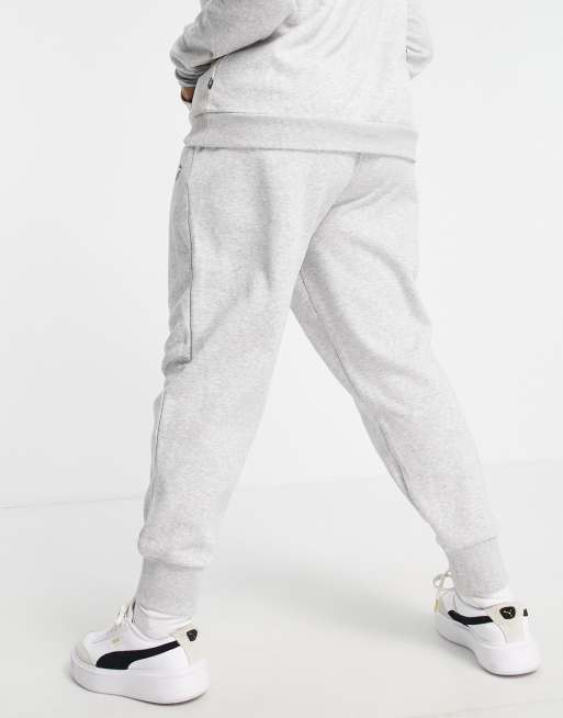Puma Plus - Essentials - Grå joggingbukser, 2 af 4