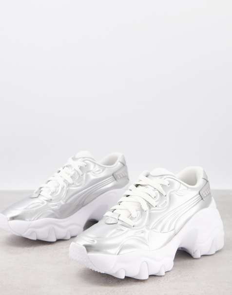 Puma - Pulsar - Sneakers met sleehak in metallic zilver en roze, exclusief bij ASOS - view 1