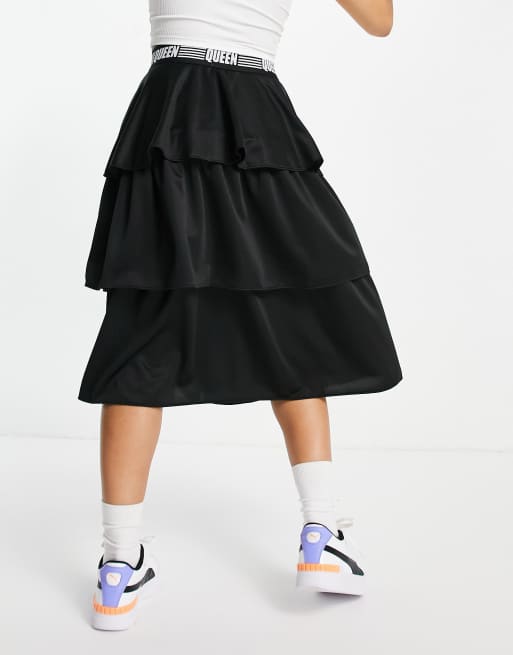 Tiered 2025 skirt queen