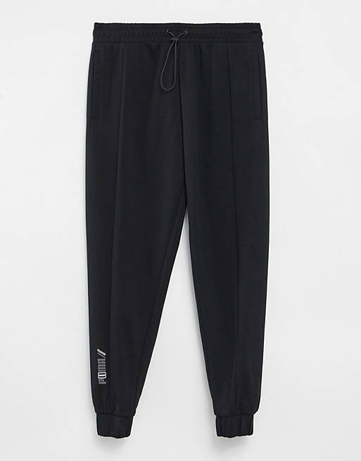 Men Puma RAD/CAL sweatpants in black 