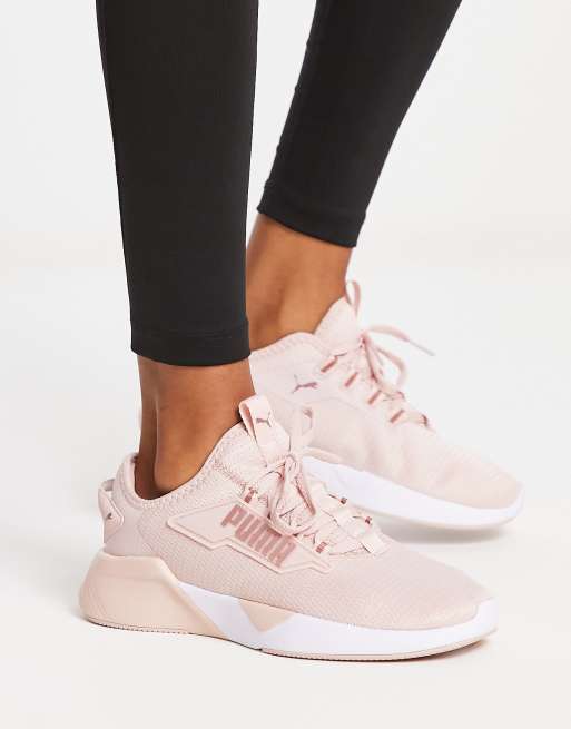 Puma hotsell rosa indossate