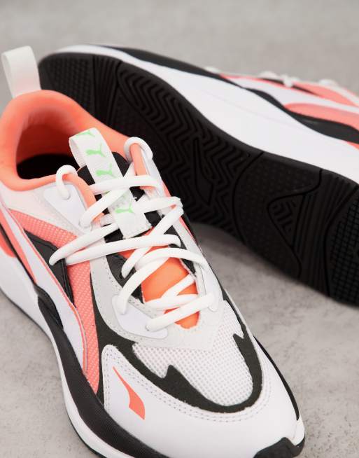 Black pink orange outlet pumas