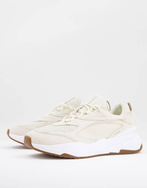 Cream pumas shop