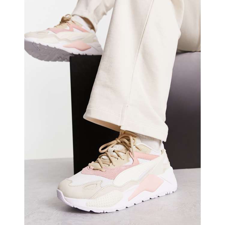 winnaar Licht Necklet Puma - RS-X Efekt - Sneakers in roze en wit | ASOS