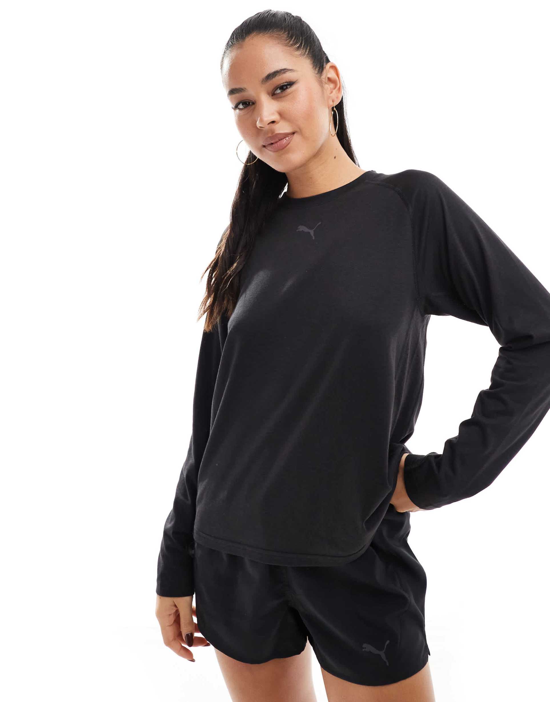 puma run long sleeve t-shirt in black