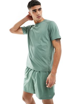 Puma Running Evolve t-shirt in light green - ASOS Price Checker