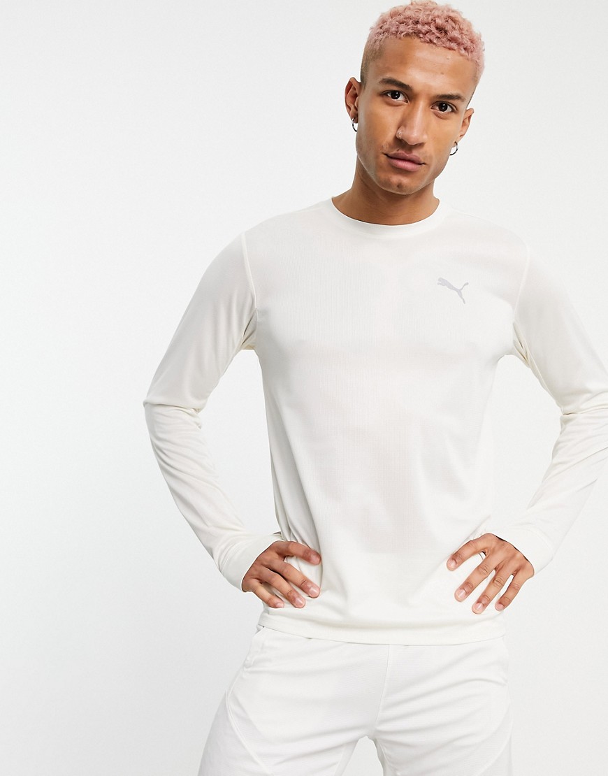 Puma Running Favorite t-shirt in cream-White