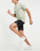 Thumbnail 1 van 4