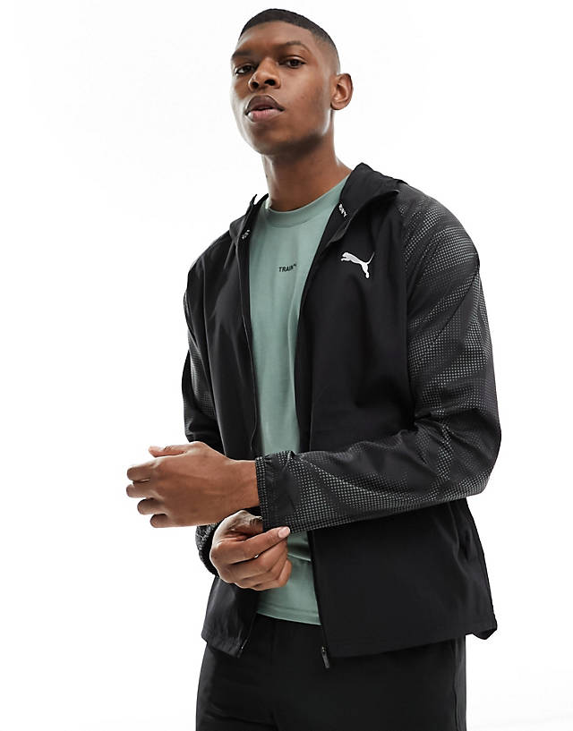 Puma - running favourite woven jacket in black