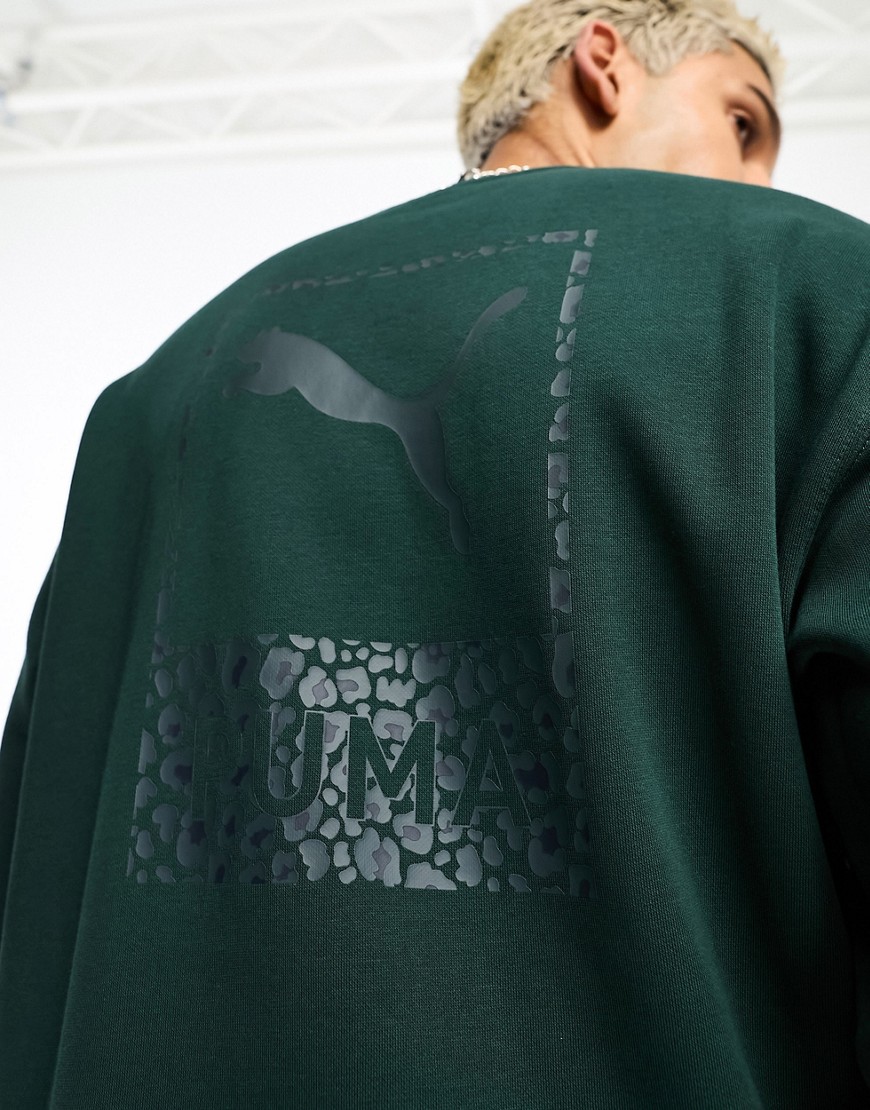 Puma safari back print sweatshirt in green-Black