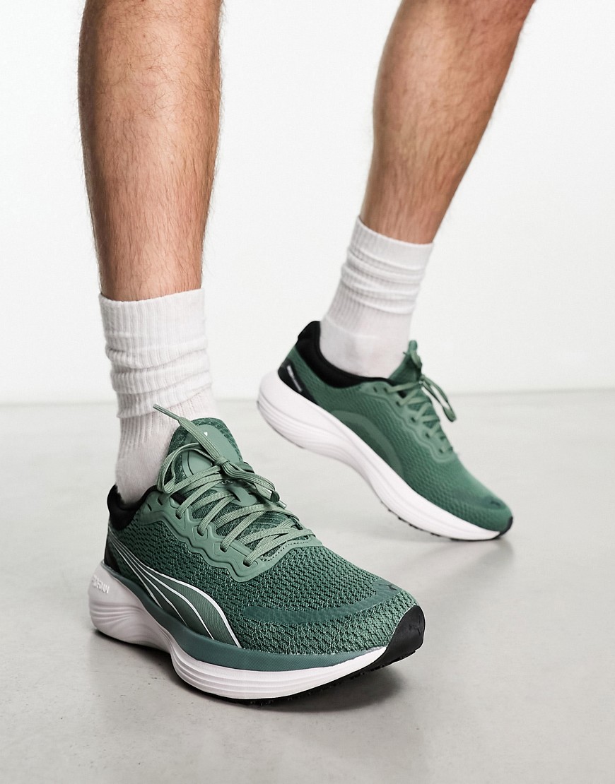 Puma Scend running trainers in green & white