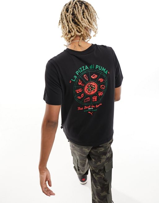 PUMA - Sort T-shirt med grafisk pizzaprint på ryggen