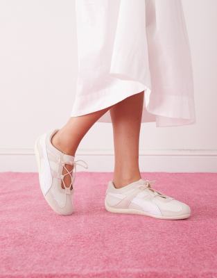 PUMA - Speedcat OG - Chaussures style babies - Beige-Blanc