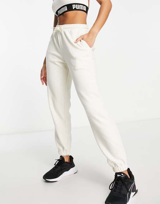 Puma Studio Granola waffle trackies in cream, 4 of 4
