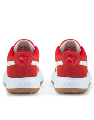 red white pumas