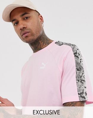 Puma - T-shirt met bies en slangenprint in roze, exclusief bij ASOS