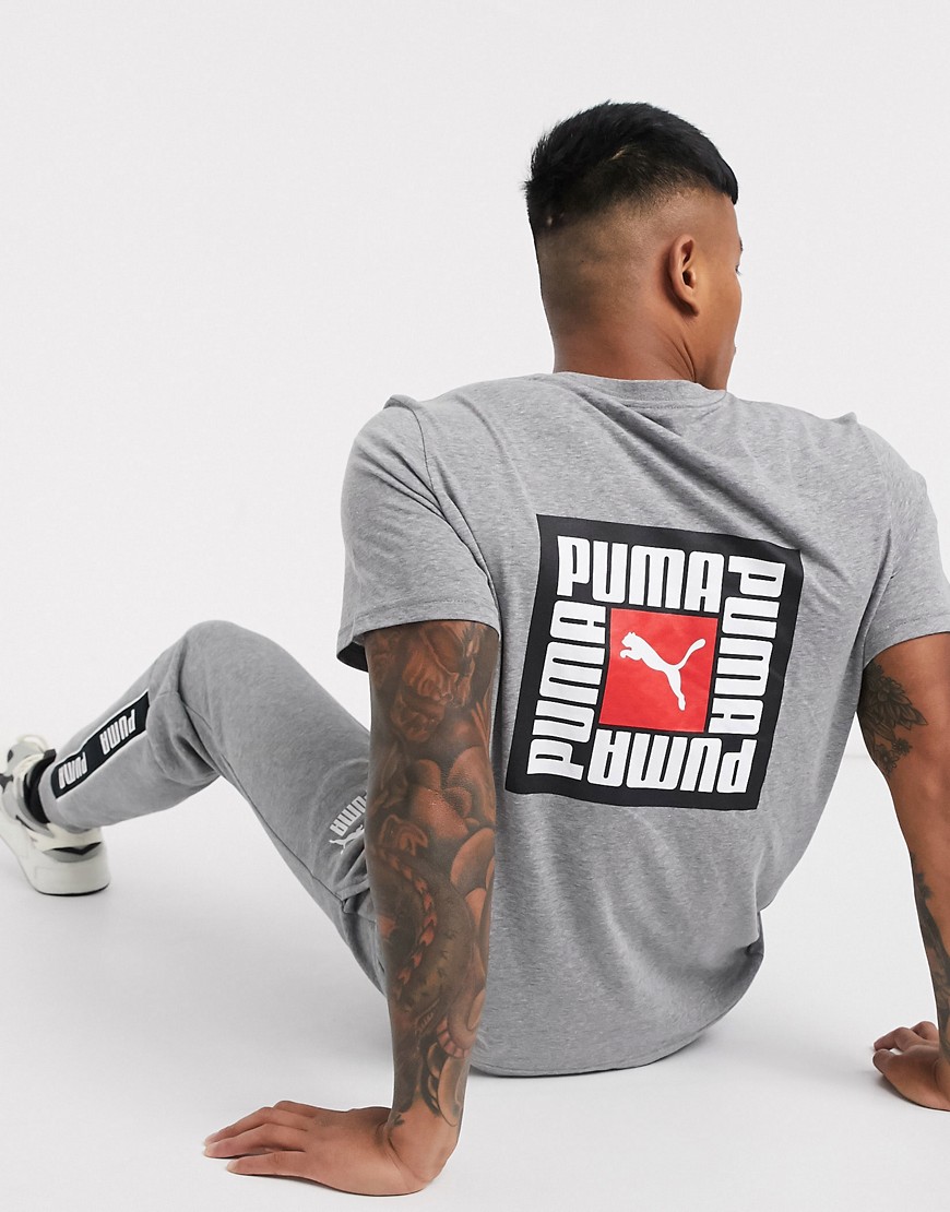 Puma - T-shirt met korte mouwen en logo op de achterkant in gemêleerd grijs