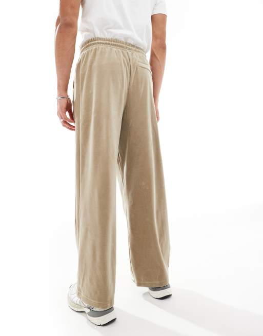 Puma loose fit sweatpants hotsell