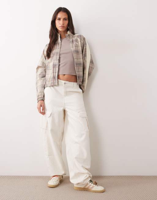 Puma T7 relaxed tartan jacket in beige, 2 of 4
