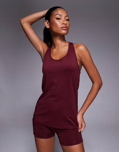 PUMA – TAD Essential – Tanktop in Burgunderrot mit Ringerrücken - view 1