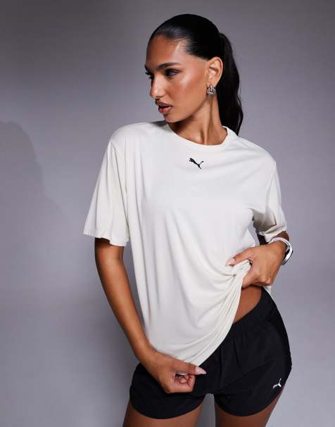 PUMA – Tad Essential – Vit, avslappnad t-shirt - view 1