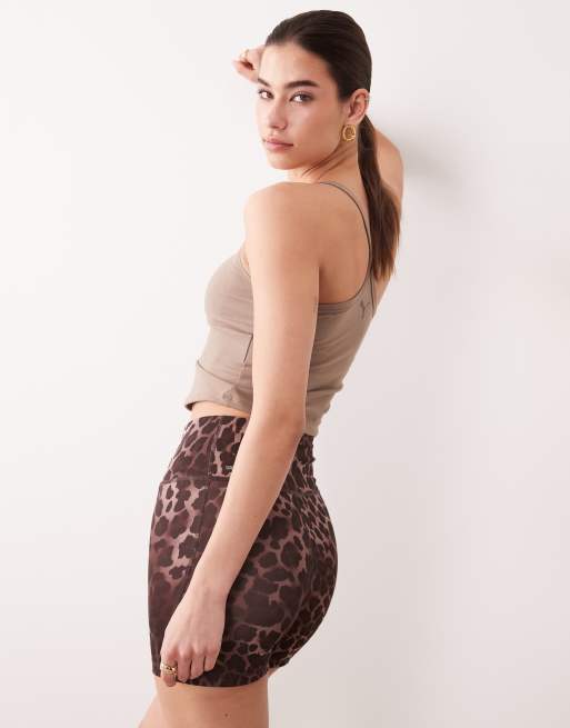 Puma Tad Essentials 5""  shorts in leopard print, 4 of 5