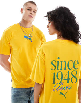 PUMA - Terrace - T-Shirt in Gelb und Grün mit Slogan-Print hinten