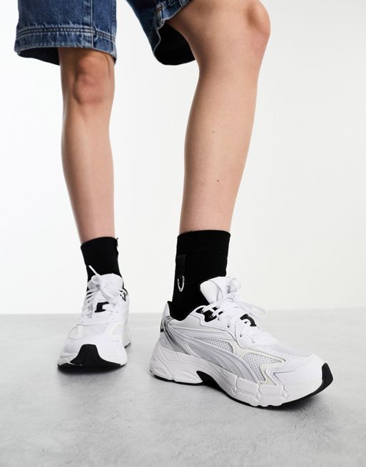 PUMA – Teveris Nitro – Sneaker in Metallic-Weiß