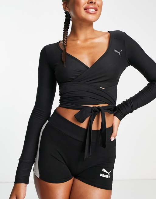 PUMA - Training - Desert - Crop top met overslag in zwart