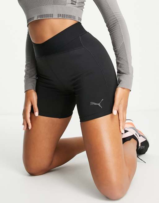 Puma - Training - Desert - Gestreepte short in zwart